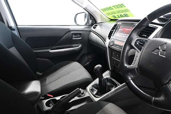 2021 Mitsubishi Triton GLS MR 4X4