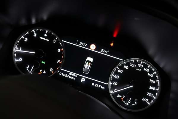 2024 Mitsubishi Outlander LS ZM