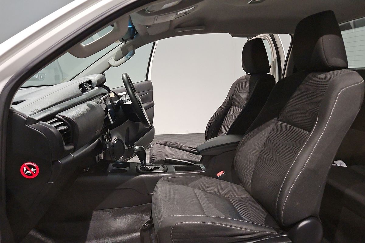 2018 Toyota Hilux SR GUN126R 4X4