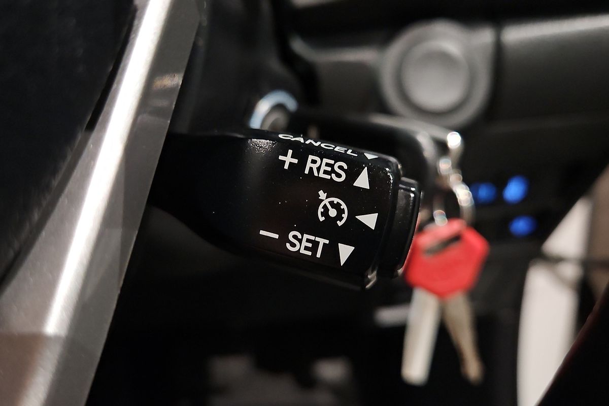 2018 Toyota Hilux SR GUN126R 4X4