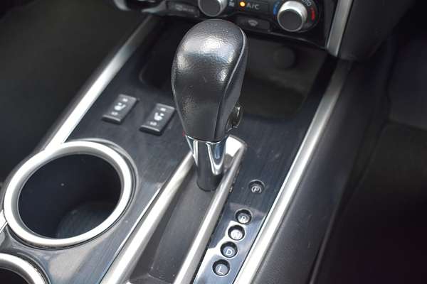 2013 Nissan Pathfinder ST-L R52