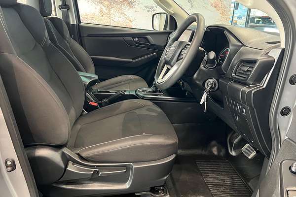 2023 Isuzu D-MAX SX 4X4