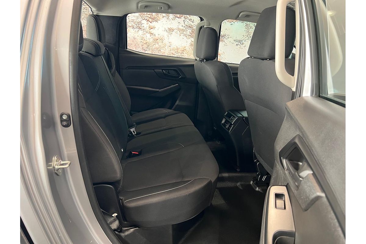 2023 Isuzu D-MAX SX 4X4