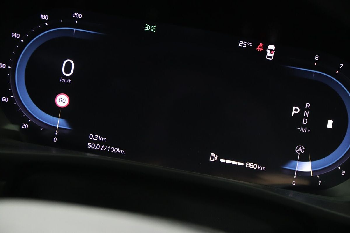 2023 Volvo XC40 Ultimate B5 Dark
