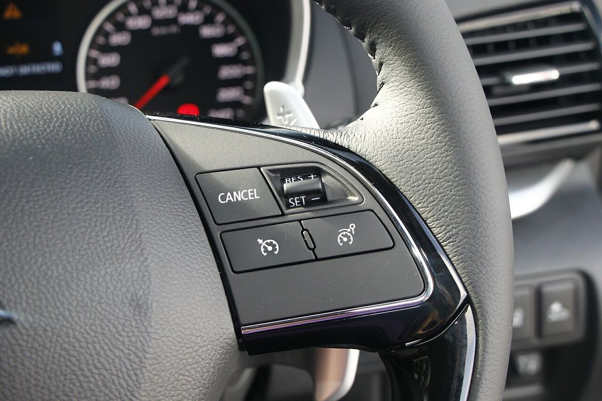 2024 Mitsubishi Eclipse Cross LS YB