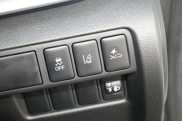 2024 Mitsubishi Eclipse Cross LS YB