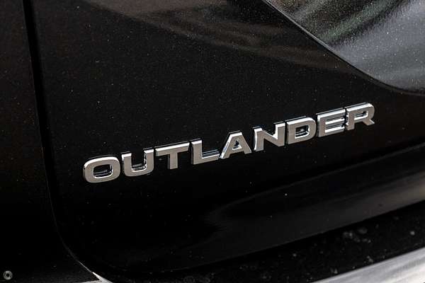 2024 Mitsubishi Outlander ES ZM