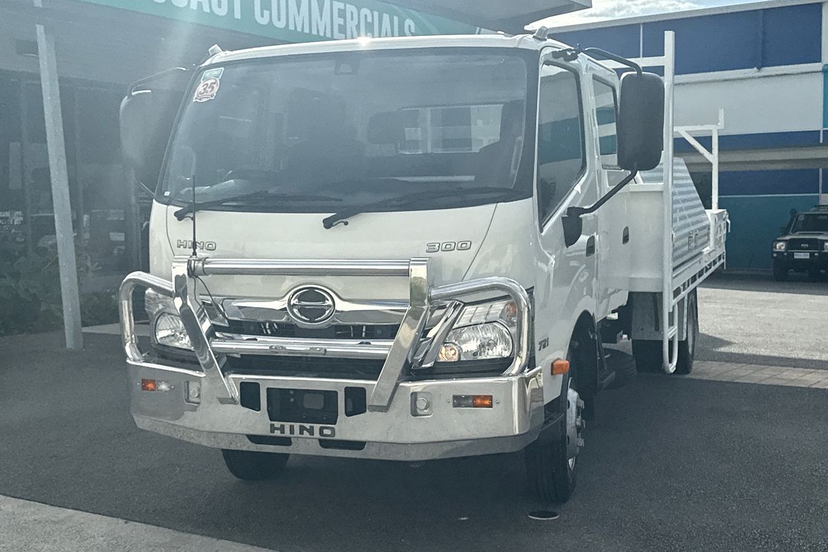 2021 Hino 300 Series 721 Crew 4x2