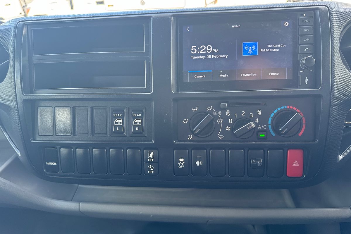 2021 Hino 300 Series 721 Crew 4x2