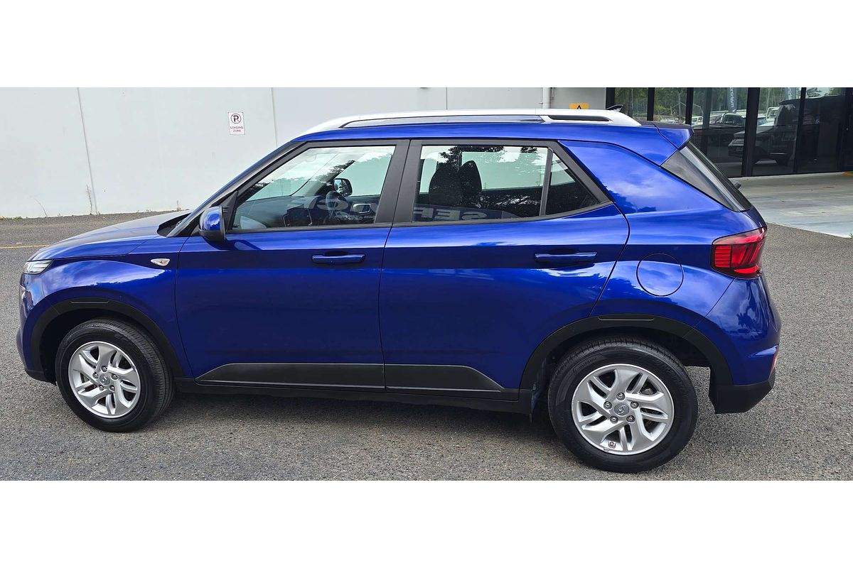 2022 Hyundai Venue  QX.V4