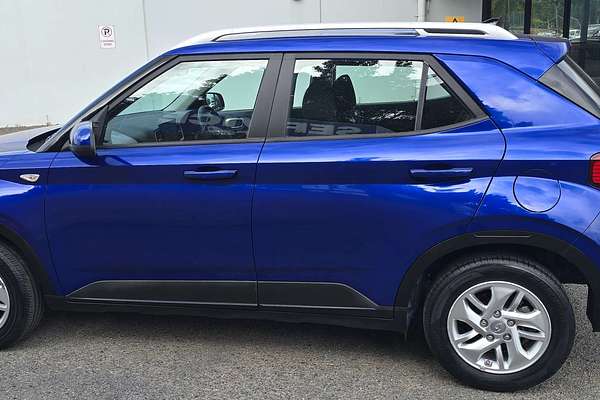 2022 Hyundai Venue  QX.V4