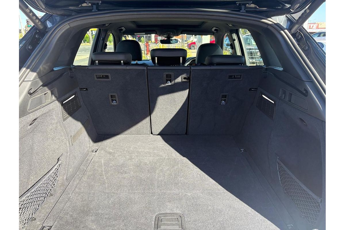 2023 Audi Q5 40 TDI FY