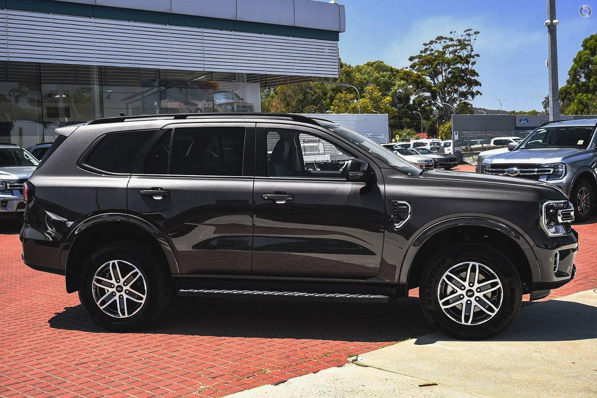 2025 Ford Everest Trend