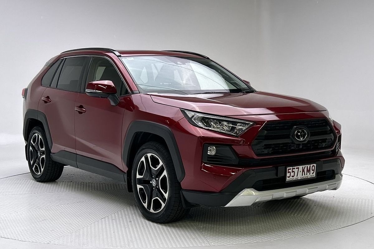 2020 Toyota RAV4 Edge AXAA54R