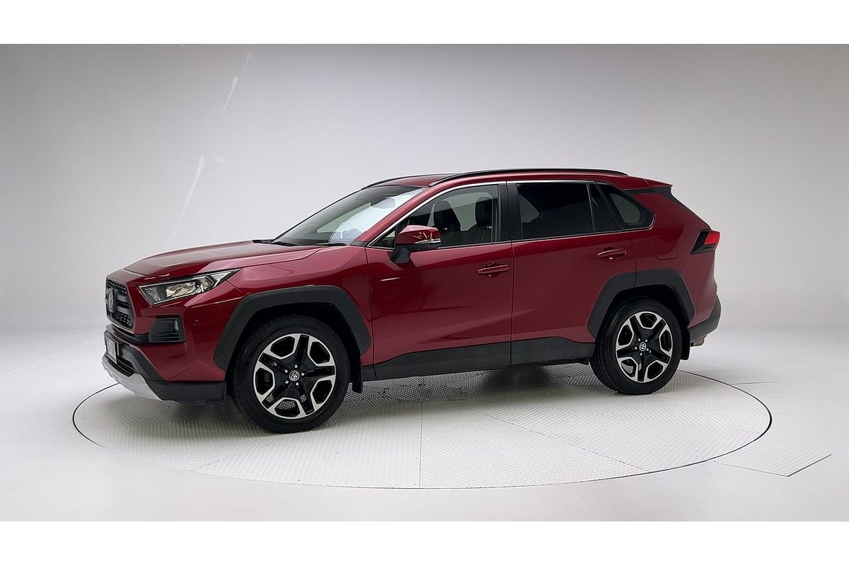 2020 Toyota RAV4 Edge AXAA54R