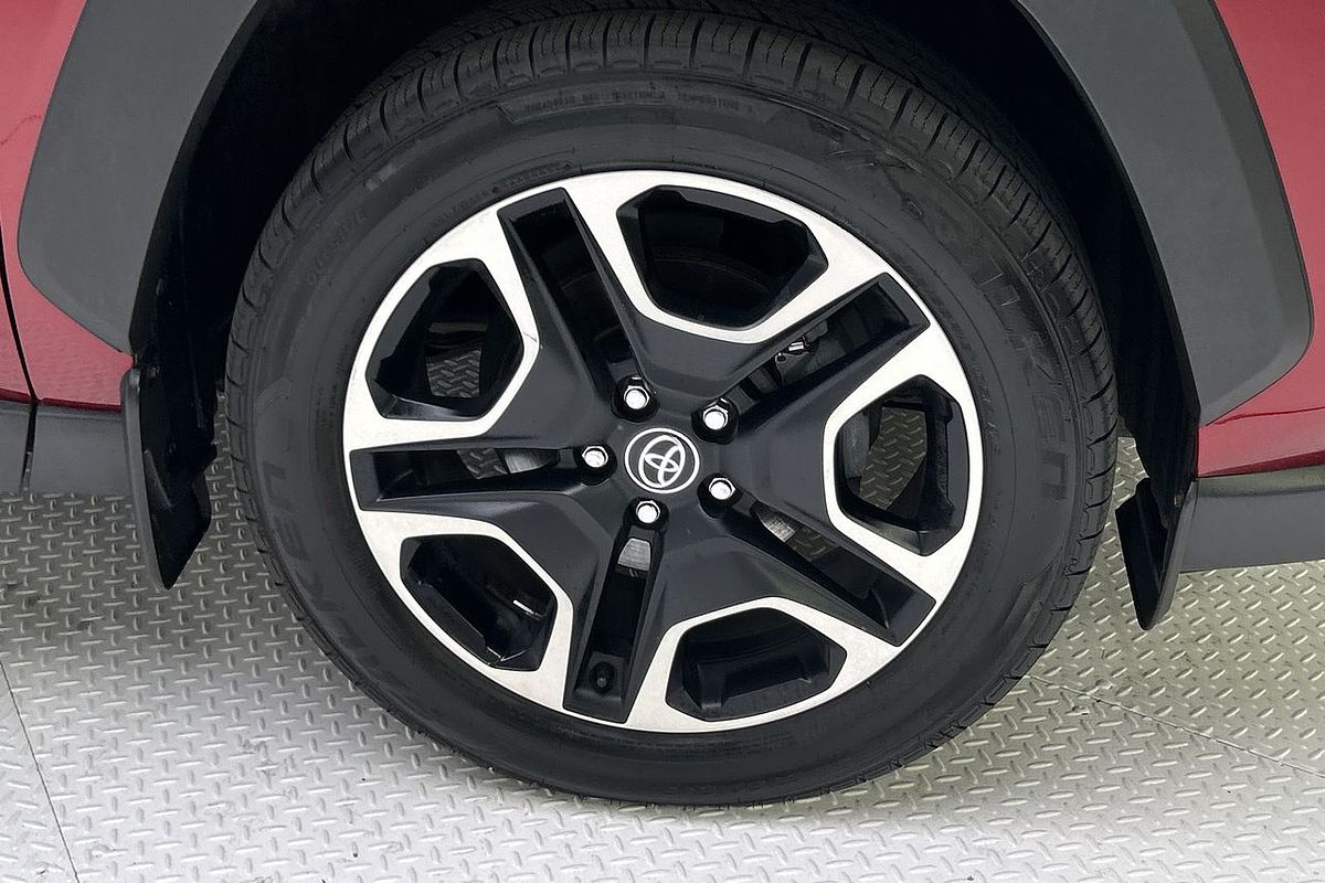 2020 Toyota RAV4 Edge AXAA54R