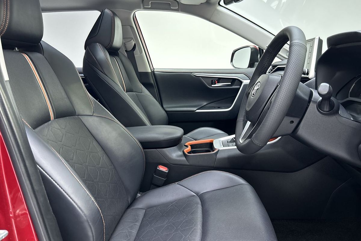 2020 Toyota RAV4 Edge AXAA54R