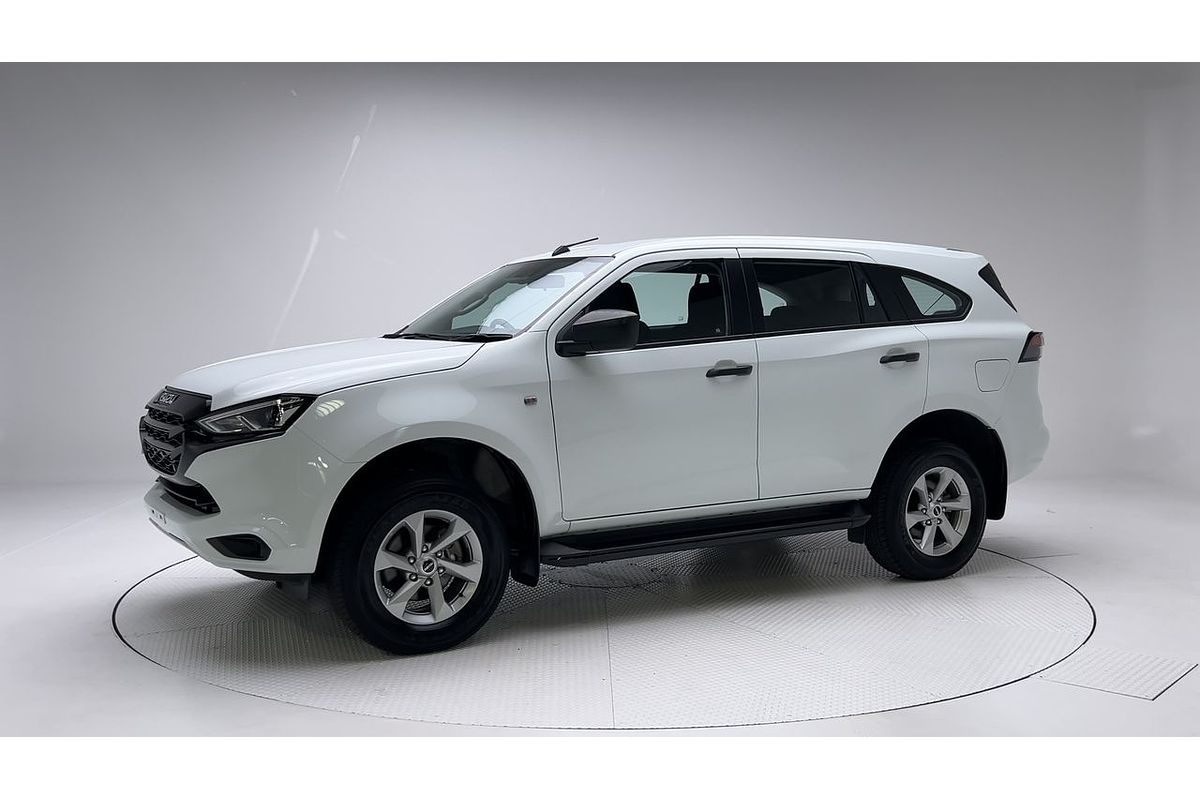 2023 Isuzu MU-X LS-M