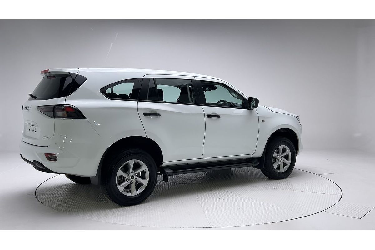 2023 Isuzu MU-X LS-M