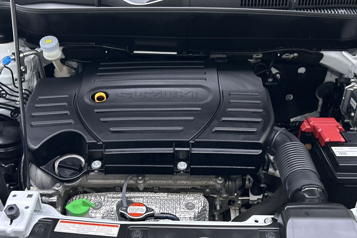2022 Suzuki Vitara Shadow LY Series II