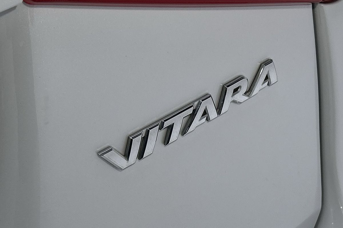 2022 Suzuki Vitara Shadow LY Series II