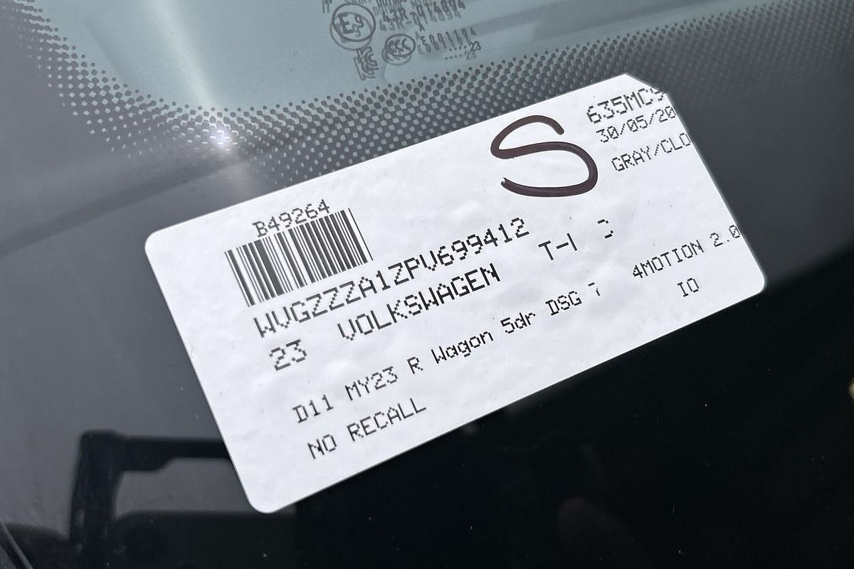 2023 Volkswagen T-Roc R D11