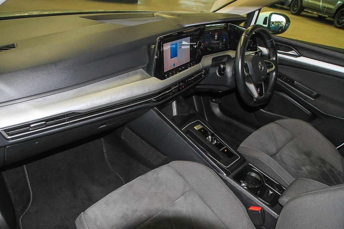 2022 Volkswagen Golf 110TSI Life 8