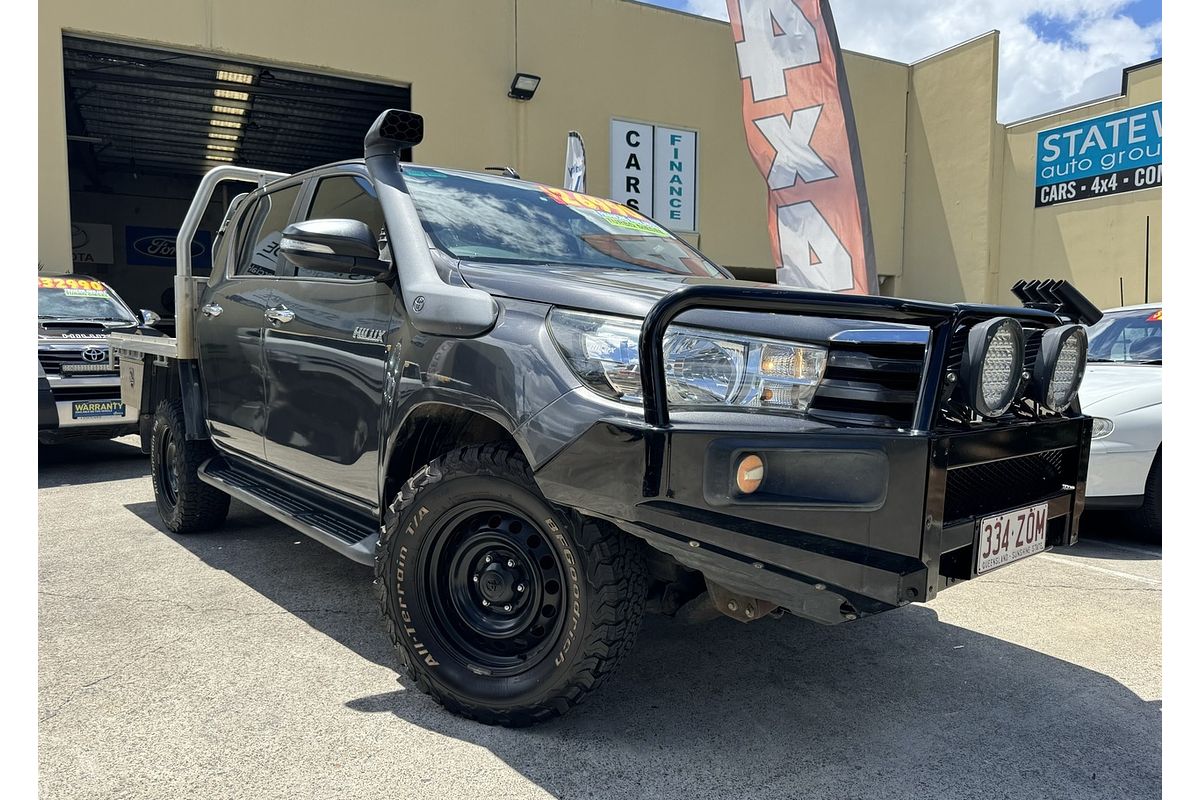 2015 Toyota Hilux SR (4x4) GUN126R 4X4