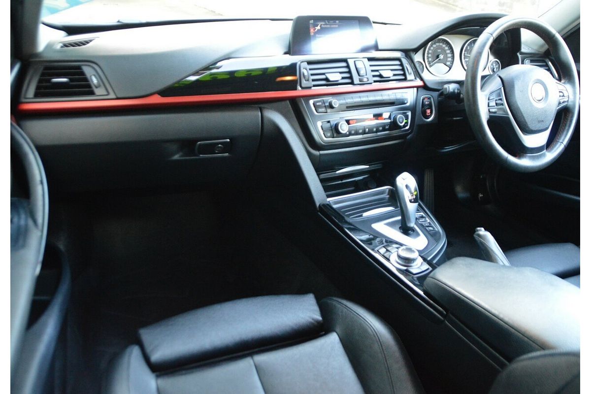 2015 BMW 3 Series 316i Sport Line F30