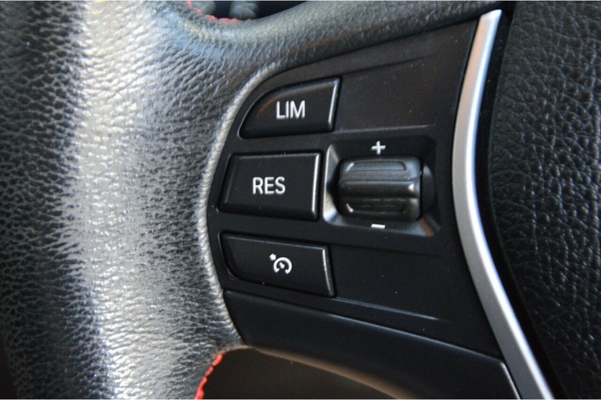 2015 BMW 3 Series 316i Sport Line F30