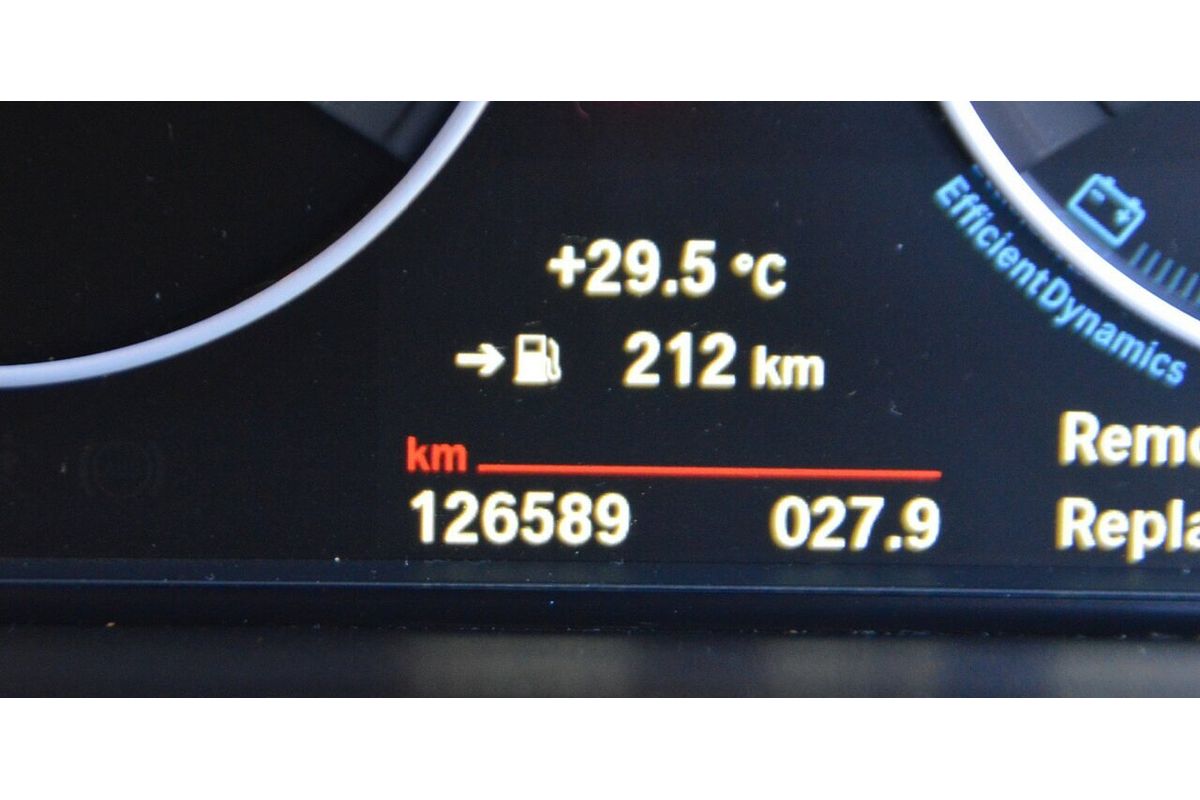 2015 BMW 3 Series 316i Sport Line F30