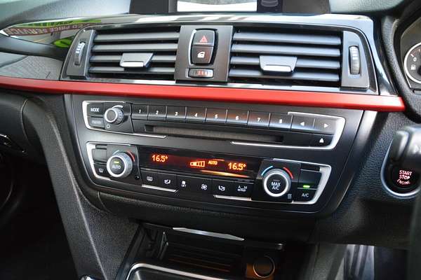 2015 BMW 3 Series 316i Sport Line F30