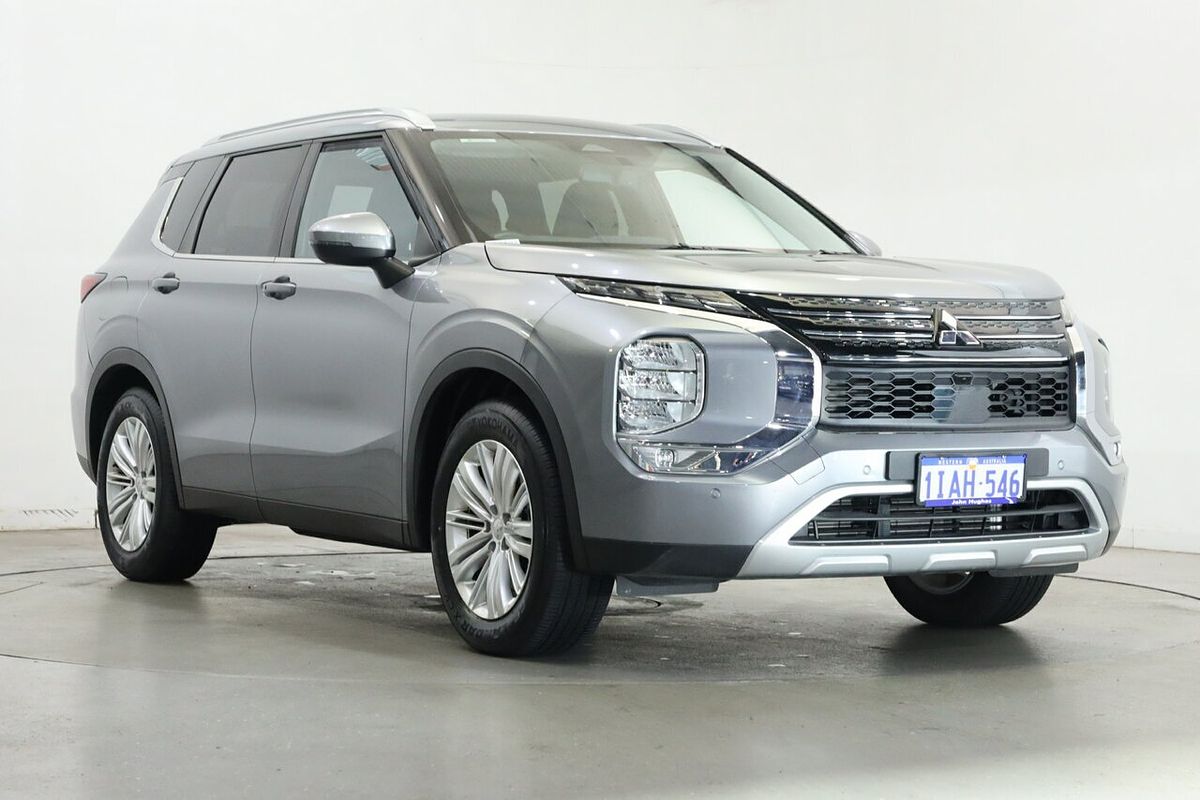 2023 Mitsubishi Outlander LS ZM