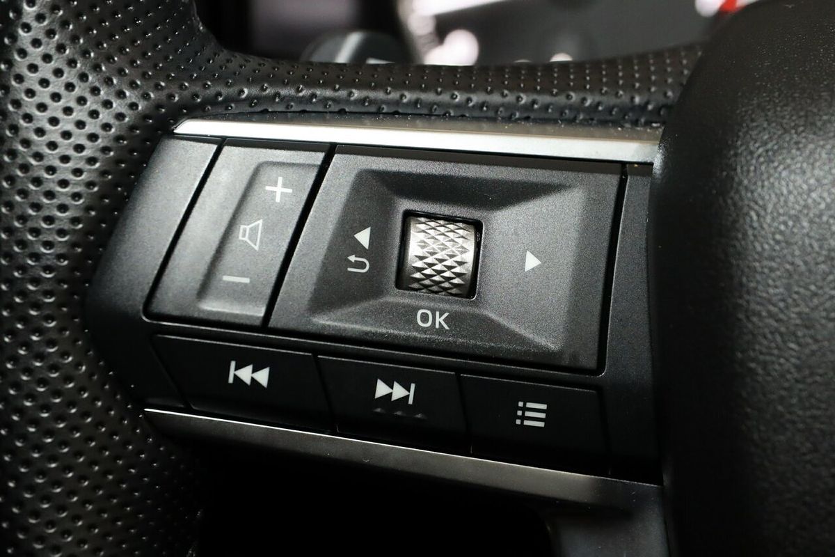 2023 Mitsubishi Outlander LS ZM