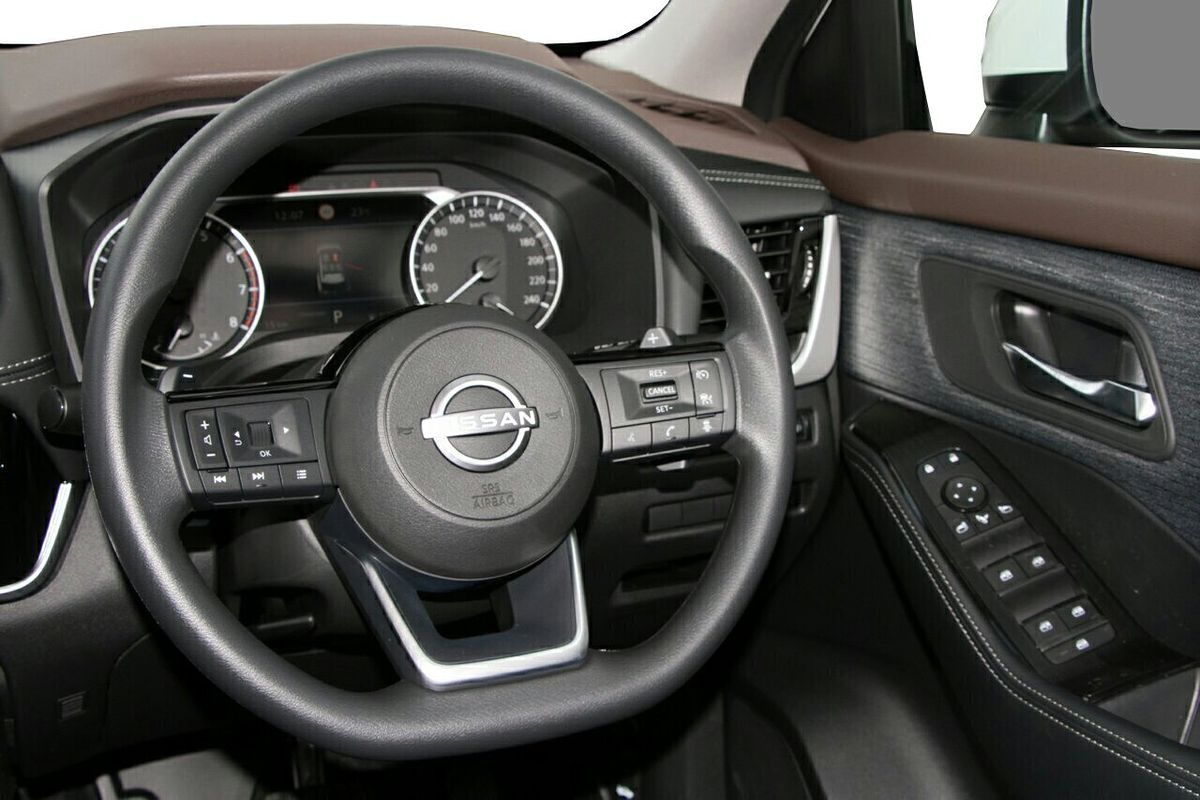 2024 Nissan X-TRAIL ST T33