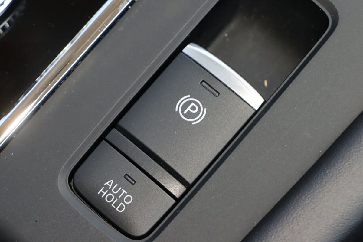 2023 Mitsubishi Outlander ES ZM