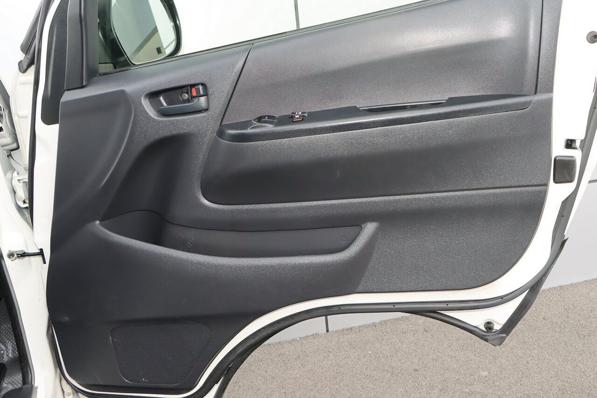 2018 Toyota Hiace KDH201R LWB