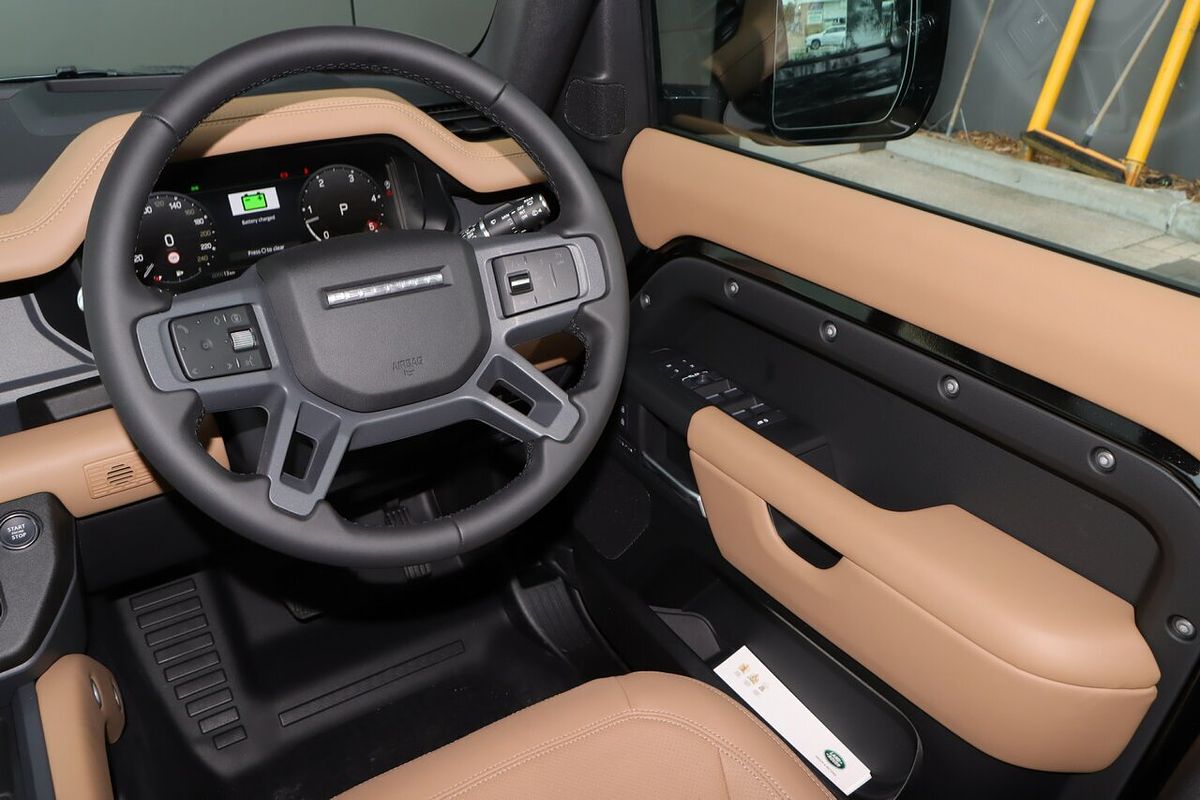 2024 Land Rover Defender 110 D350 X-Dynamic HSE L663