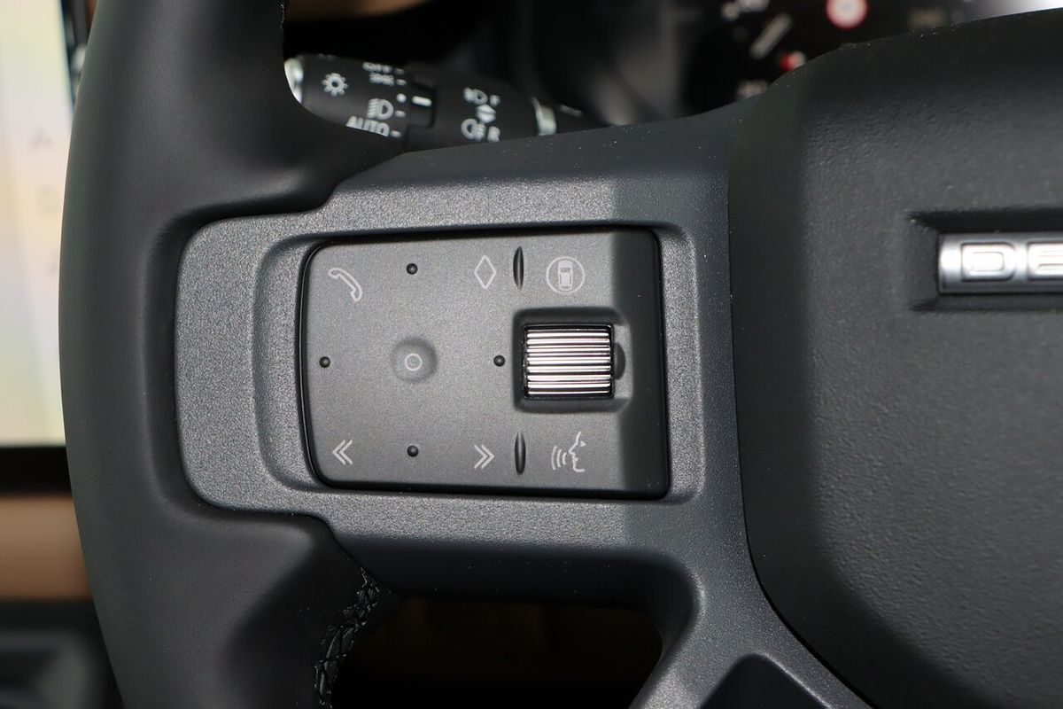 2024 Land Rover Defender 110 D350 X-Dynamic HSE L663