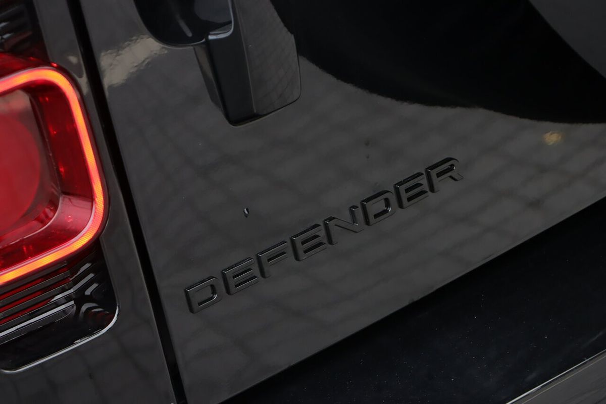 2024 Land Rover Defender 110 D350 X-Dynamic HSE L663