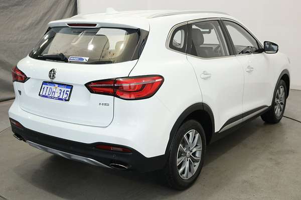 2024 MG HS Vibe SAS23