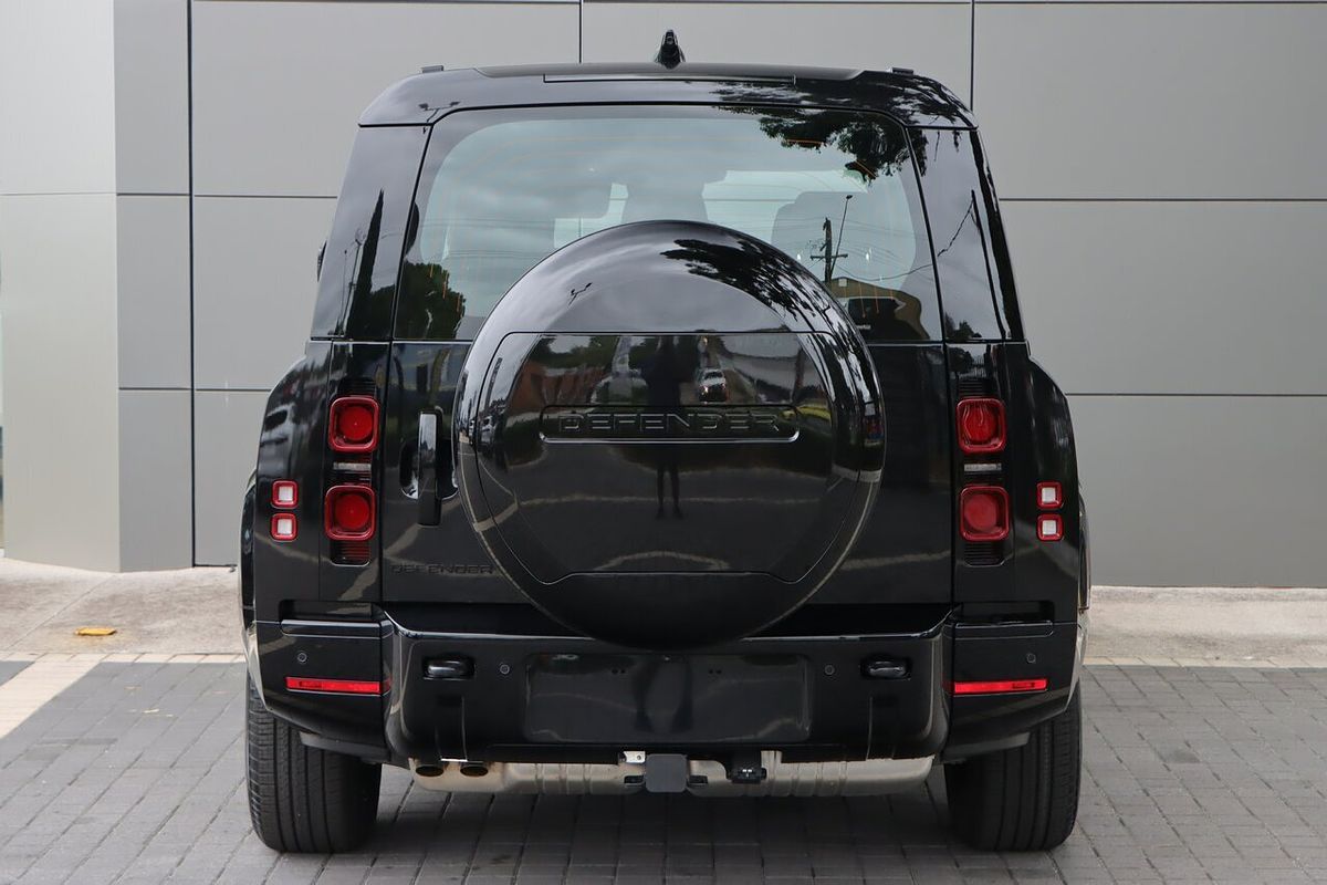 2024 Land Rover Defender 130 D350 X-Dynamic SE L663
