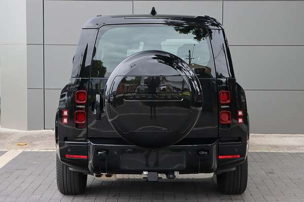 2024 Land Rover Defender 130 D350 X-Dynamic SE L663