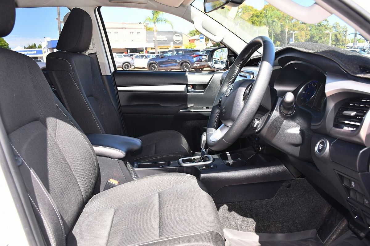 2020 Toyota Hilux SR5 GUN126R 4X4