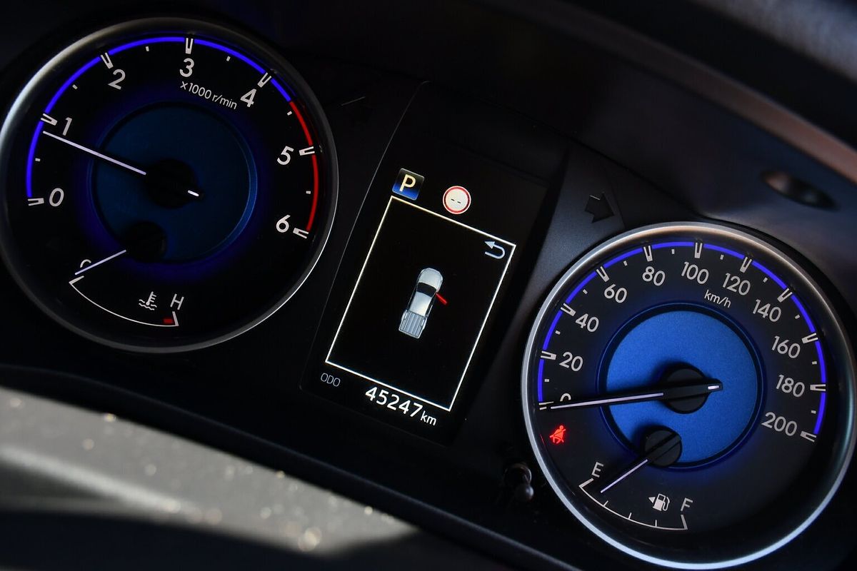 2020 Toyota Hilux SR5 GUN126R 4X4