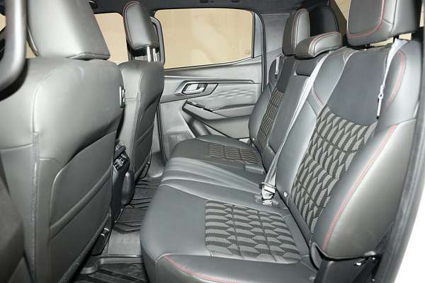 2024 Isuzu D-MAX X-TERRAIN 4X4
