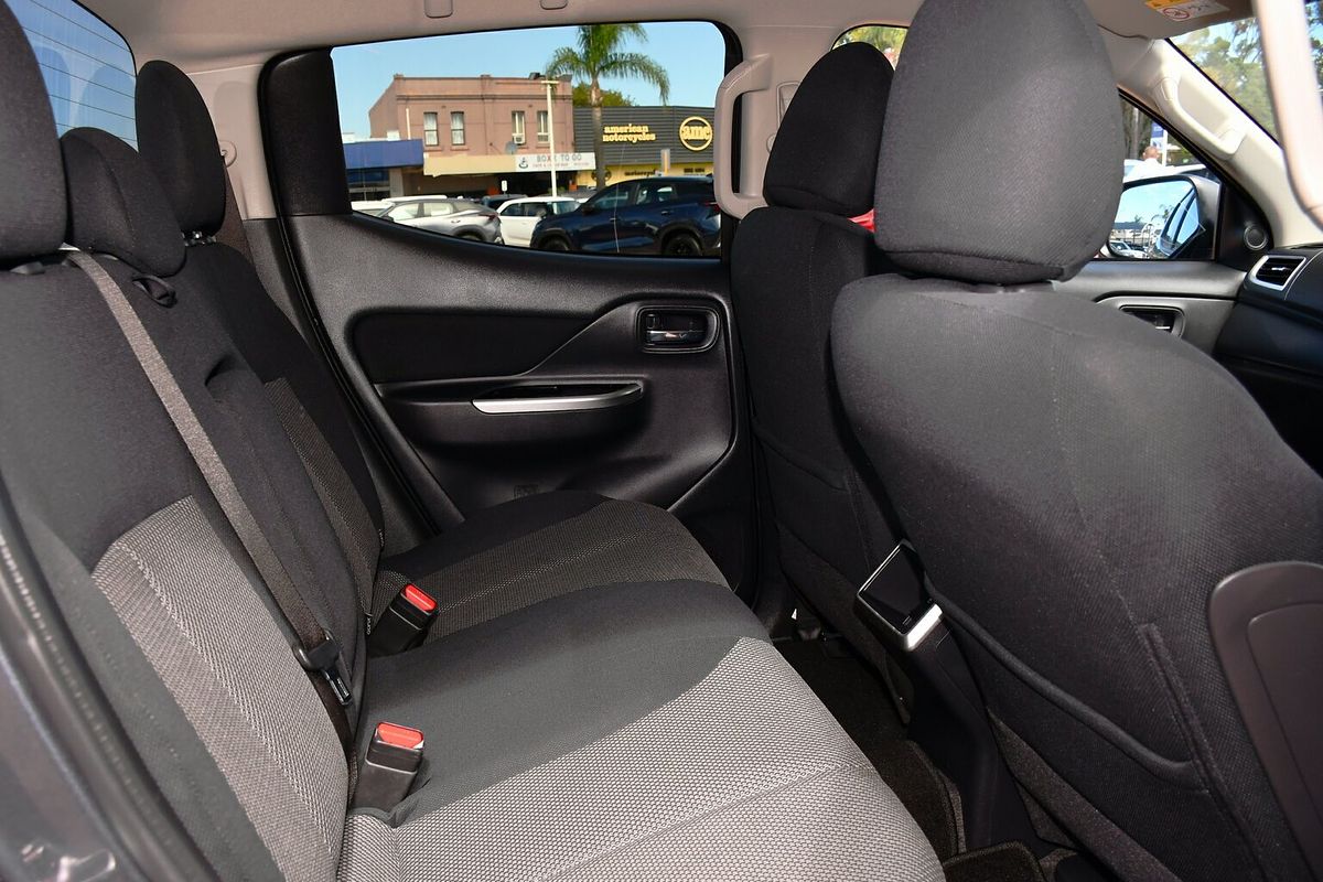 2023 Mitsubishi Triton GLS MR 4X4