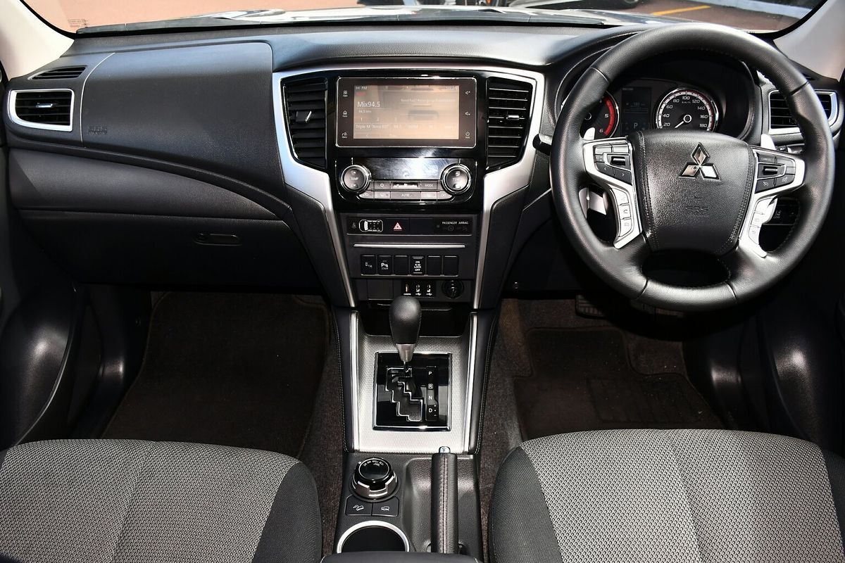 2023 Mitsubishi Triton GLS MR 4X4