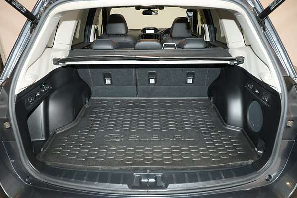 2019 Subaru Forester 2.5i-S S5