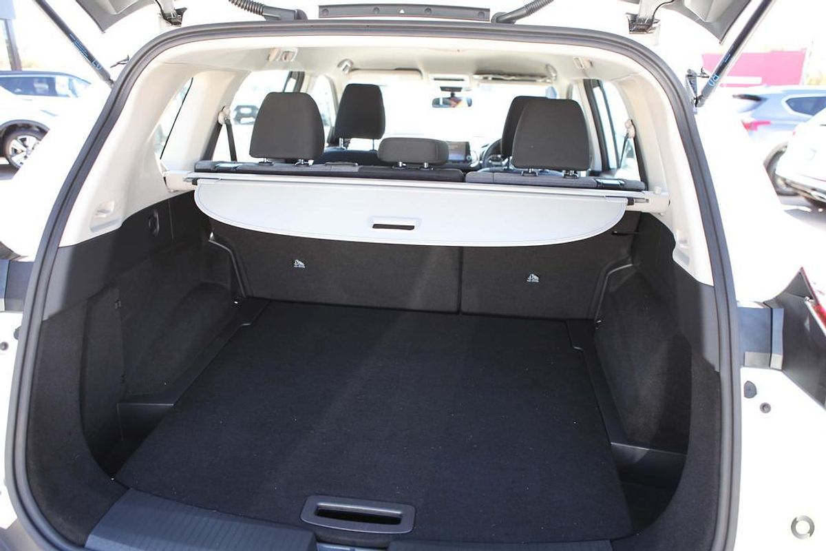 2023 Nissan X-TRAIL ST T33
